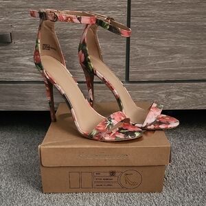 Charlotte Russe Multicolor Floral Heels